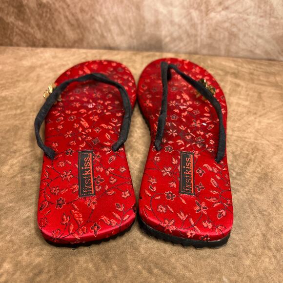 Vintage Y2K First Kiss Floral Butterfly Charm Flip Flop Sandals Red Rhinestone - Picture 5 of 8